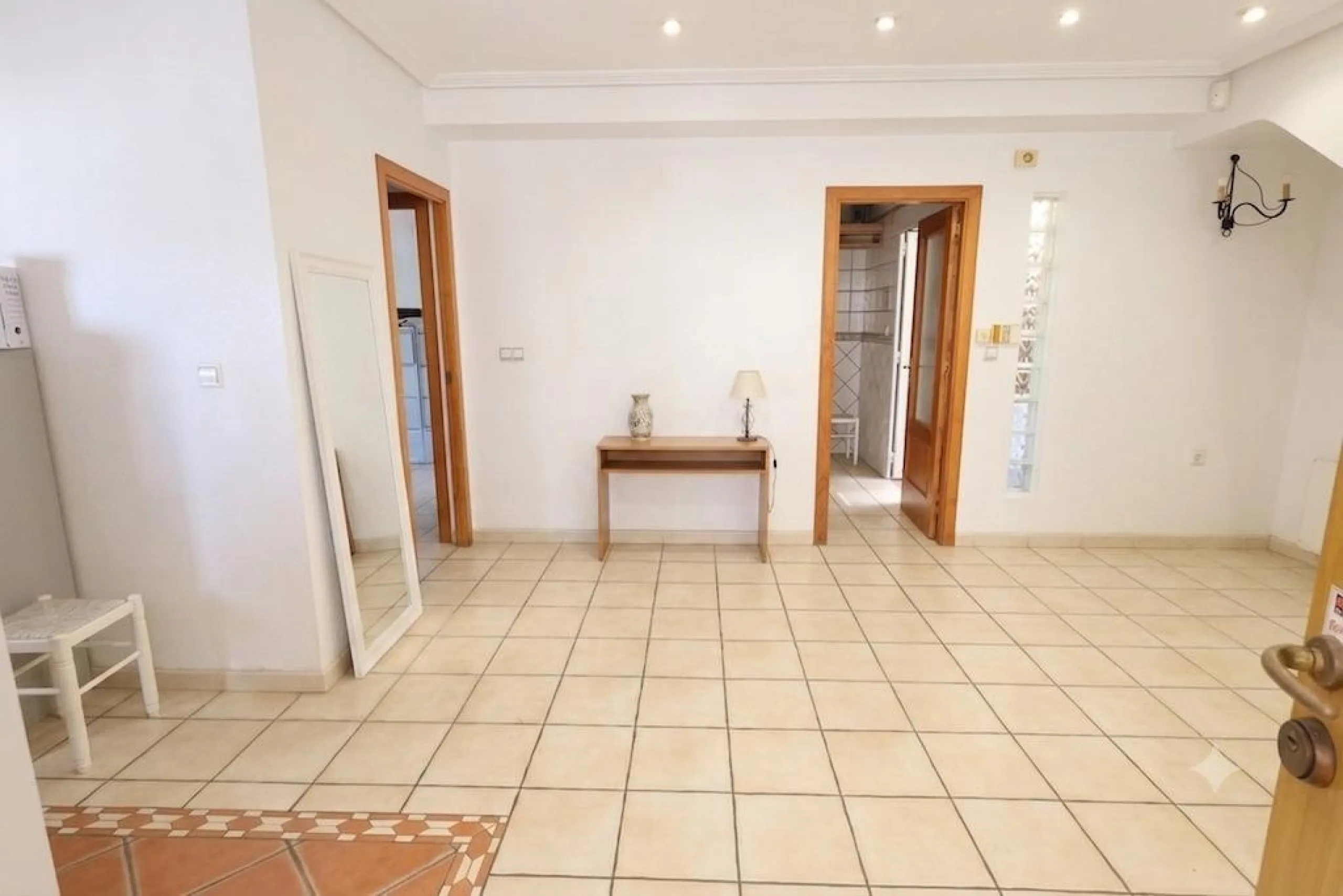 Corner townhouse in los Balcones