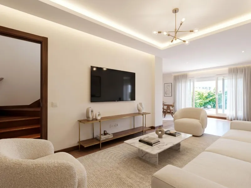 EXCLUSIVO CHALET ADOSADO CON ASCENSOR, JARDÍN PRIVADO Y URBANIZACIÓN CON PISCINA EN POZUELO DE ALARCÓN