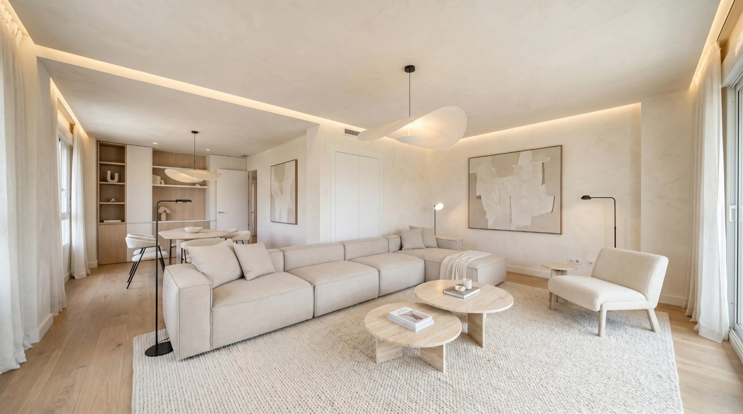 EXCLUSIVE TOWNHOUSE WITH PRIVATE ELEVATOR, GARDEN AND SWIMMING POOL IN POZUELO DE ALARCÓN