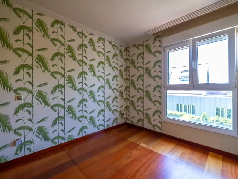 EXCLUSIVE TOWNHOUSE WITH PRIVATE ELEVATOR, GARDEN AND SWIMMING POOL IN POZUELO DE ALARCÓN