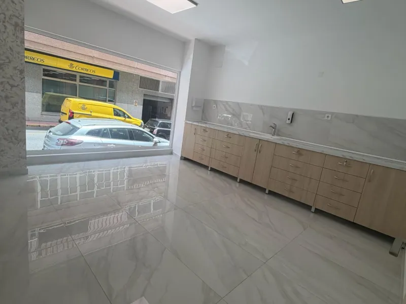 Local Comercial reformado de 88 m2 en Torrevieja
