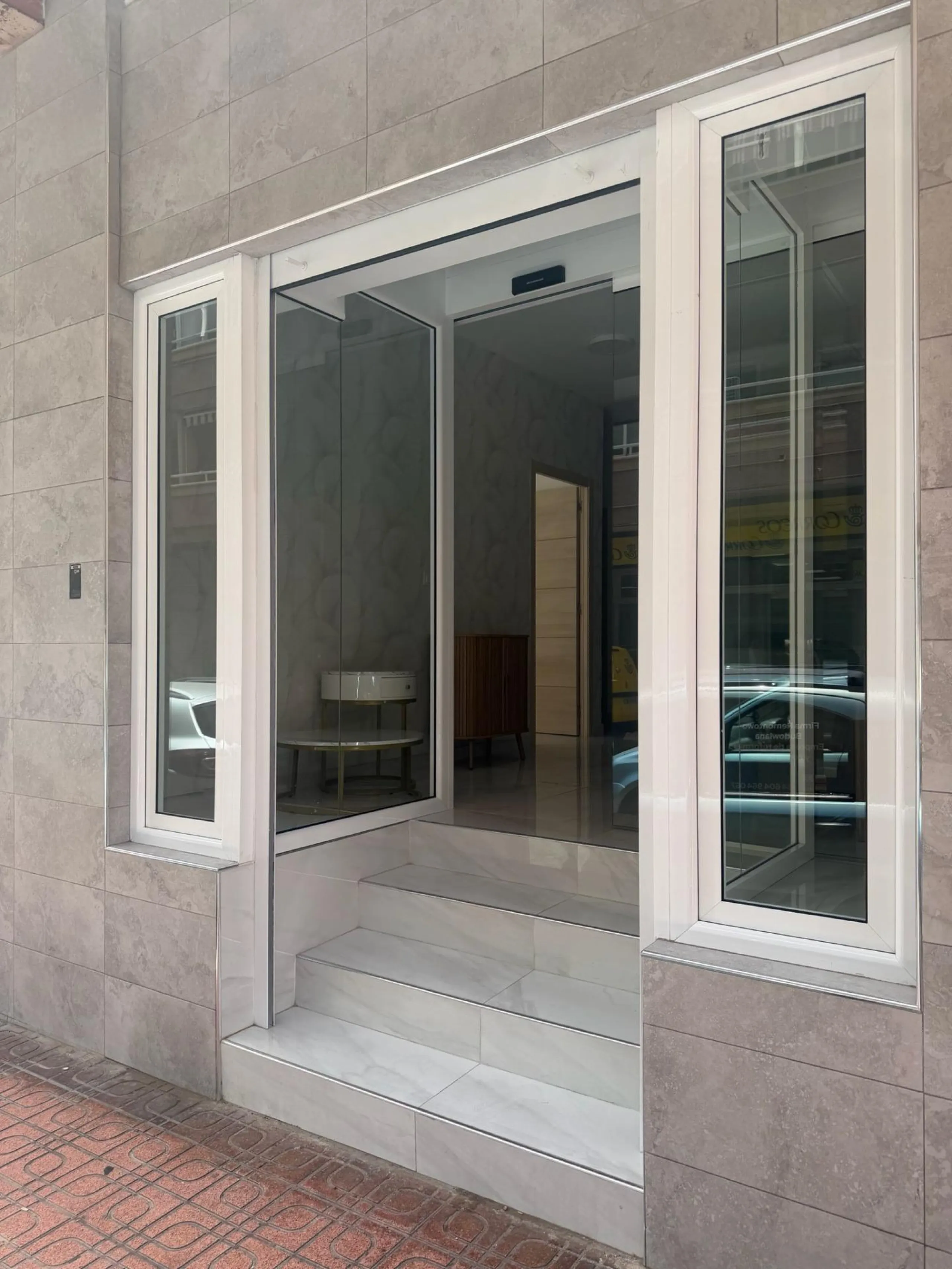 Local Comercial reformado de 88 m2 en Torrevieja