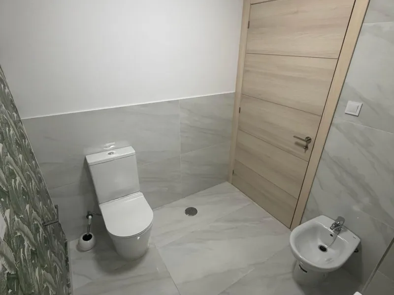 Local Comercial reformado de 88 m2 en Torrevieja