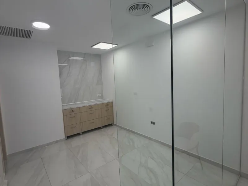Local Comercial reformado de 88 m2 en Torrevieja