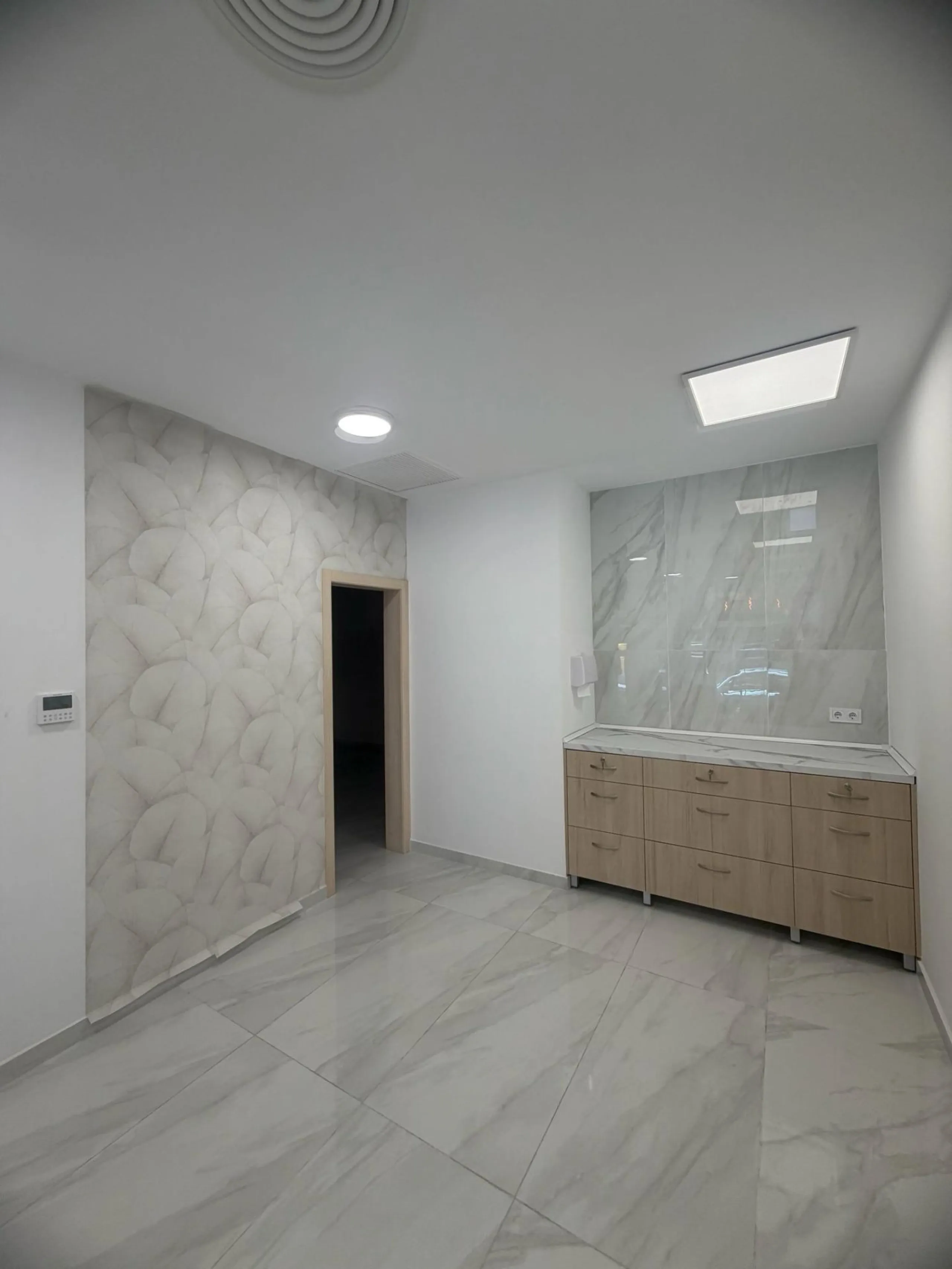 Local Comercial reformado de 88 m2 en Torrevieja