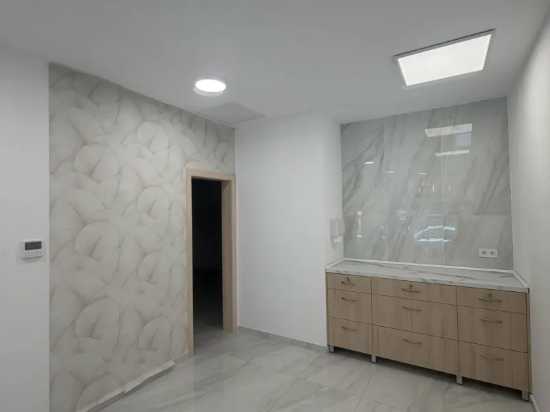 Local Comercial reformado de 88 m2 en Torrevieja