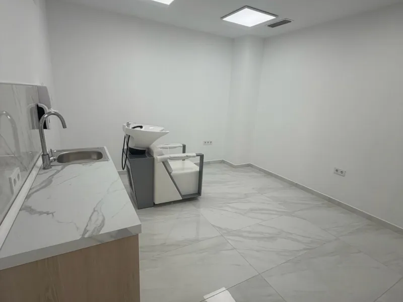 Local Comercial reformado de 88 m2 en Torrevieja