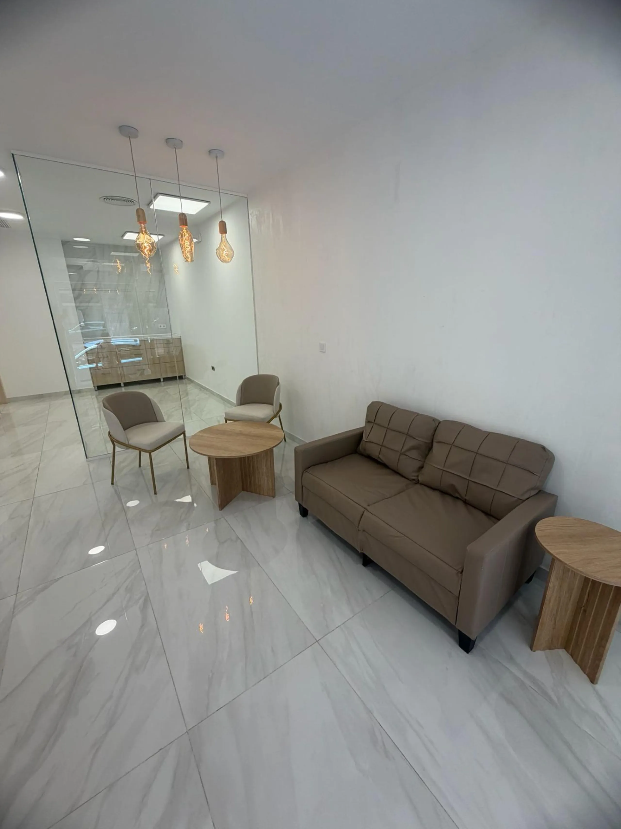 Local Comercial reformado de 88 m2 en Torrevieja