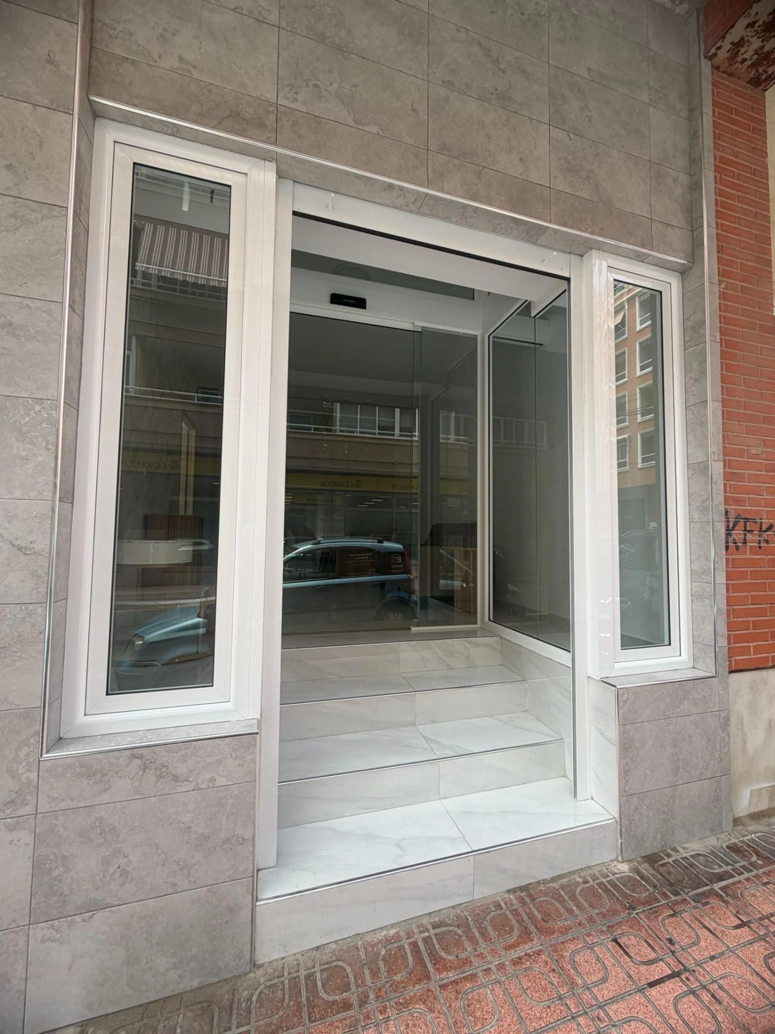 Local Comercial reformado de 88 m2 en Torrevieja