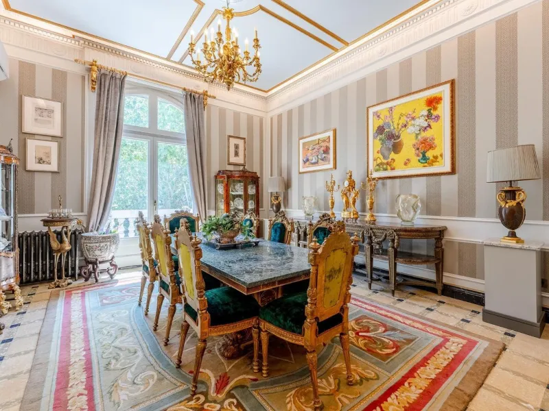 A True Work of Art: An Exclusive Designer Apartment with Outstanding Details and an Antique Collection in Sant Gervasi, Barcelona