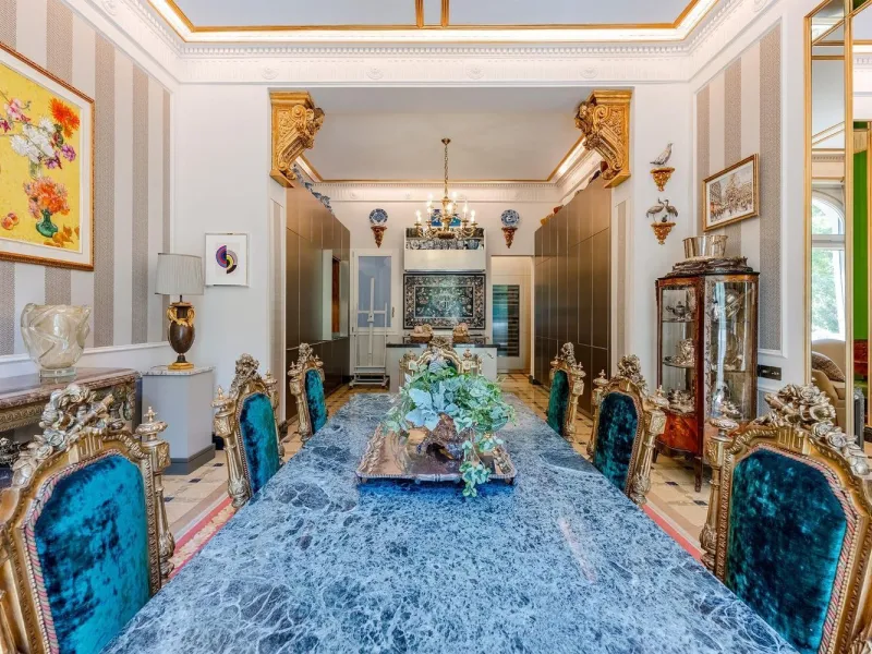 A True Work of Art: An Exclusive Designer Apartment with Outstanding Details and an Antique Collection in Sant Gervasi, Barcelona