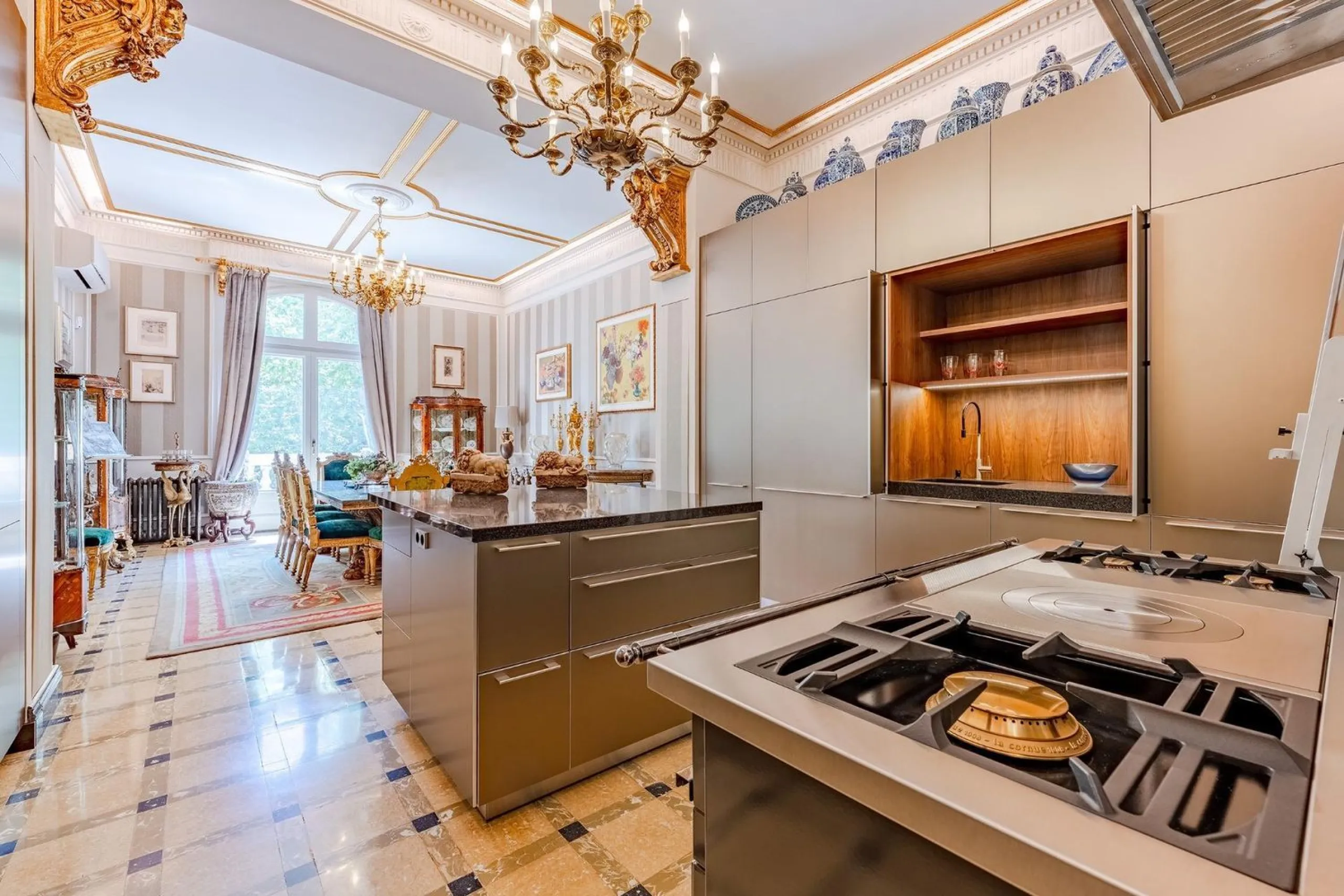 A True Work of Art: An Exclusive Designer Apartment with Outstanding Details and an Antique Collection in Sant Gervasi, Barcelona