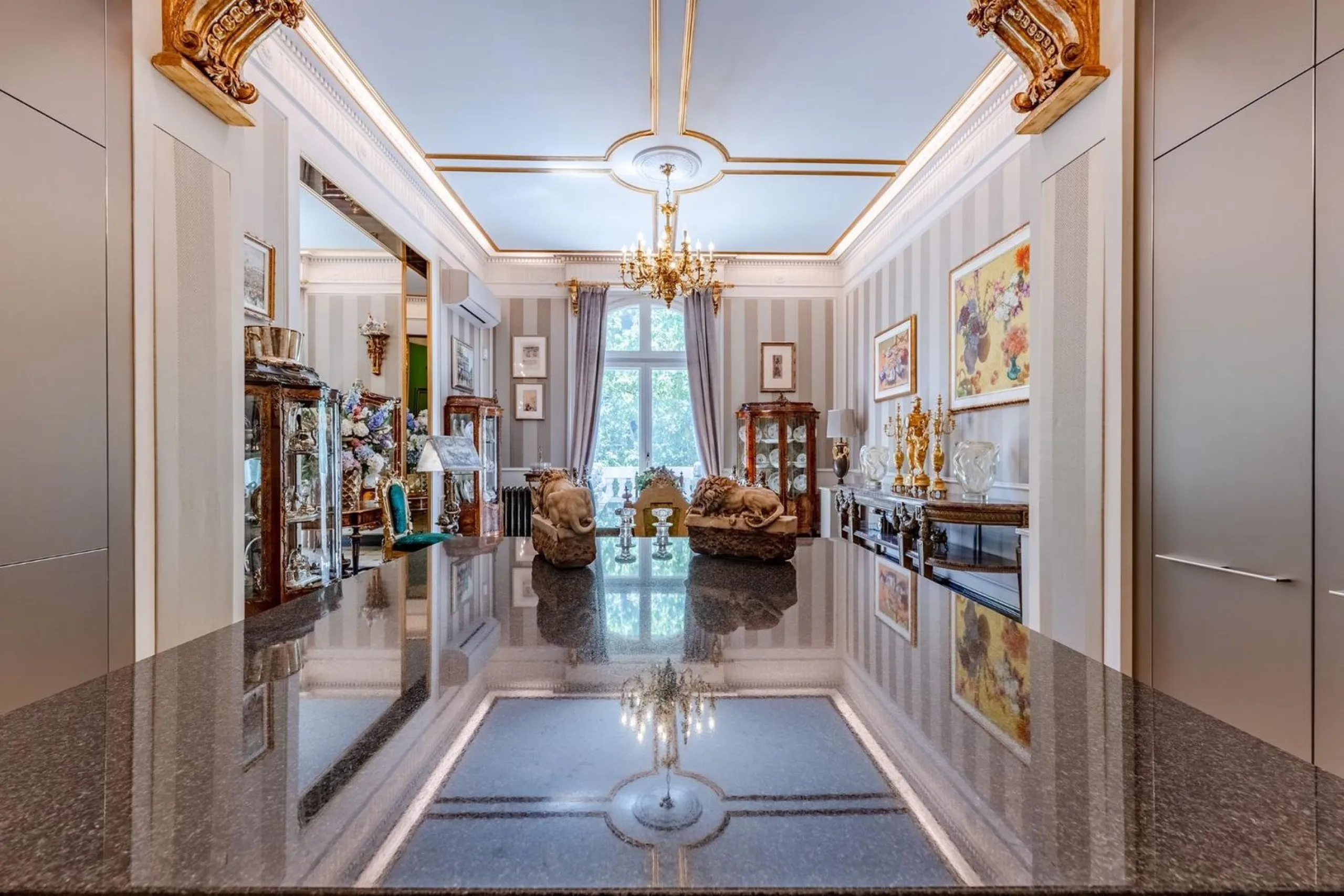 A True Work of Art: An Exclusive Designer Apartment with Outstanding Details and an Antique Collection in Sant Gervasi, Barcelona
