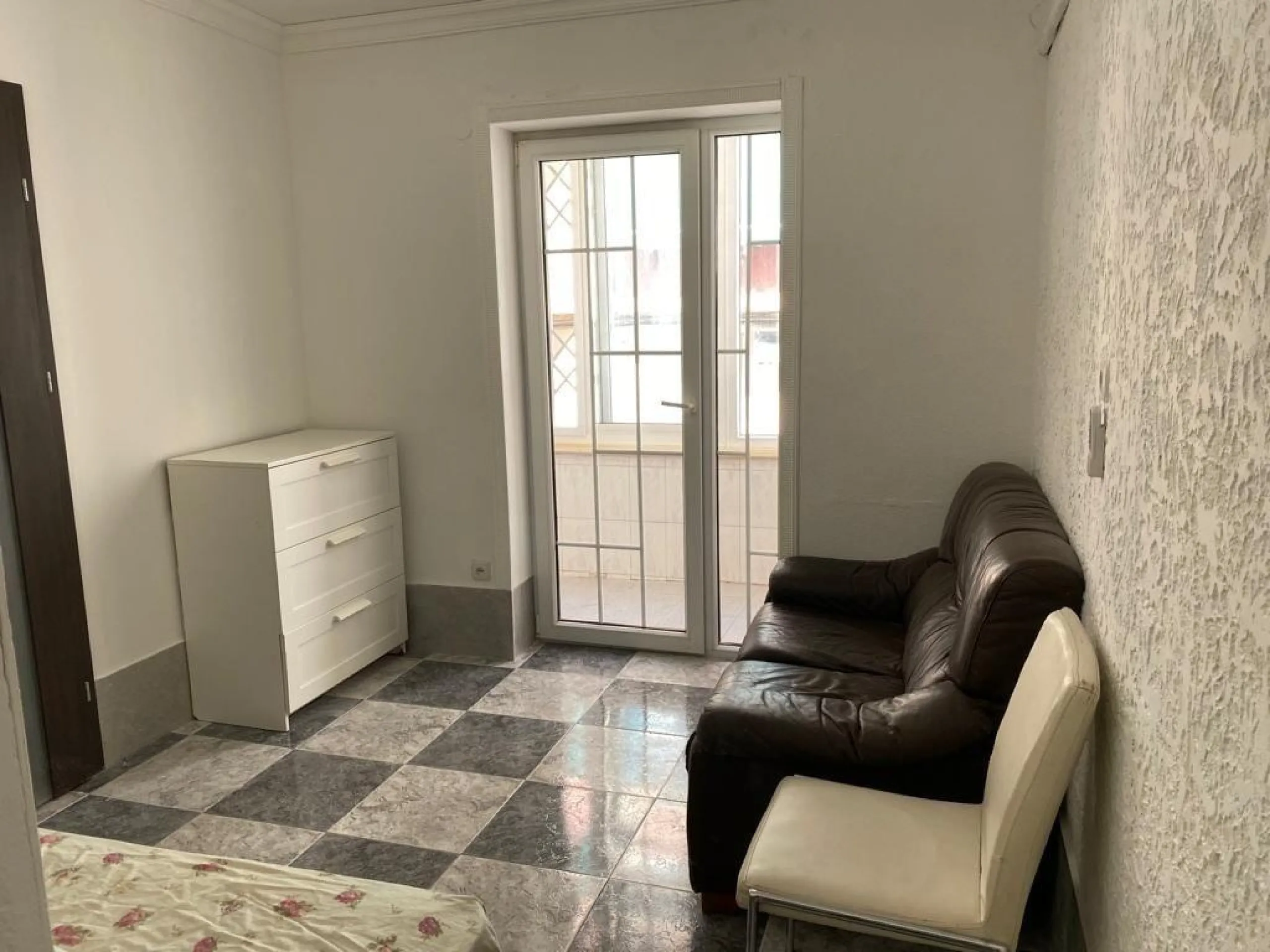Two studios with tenants for sale