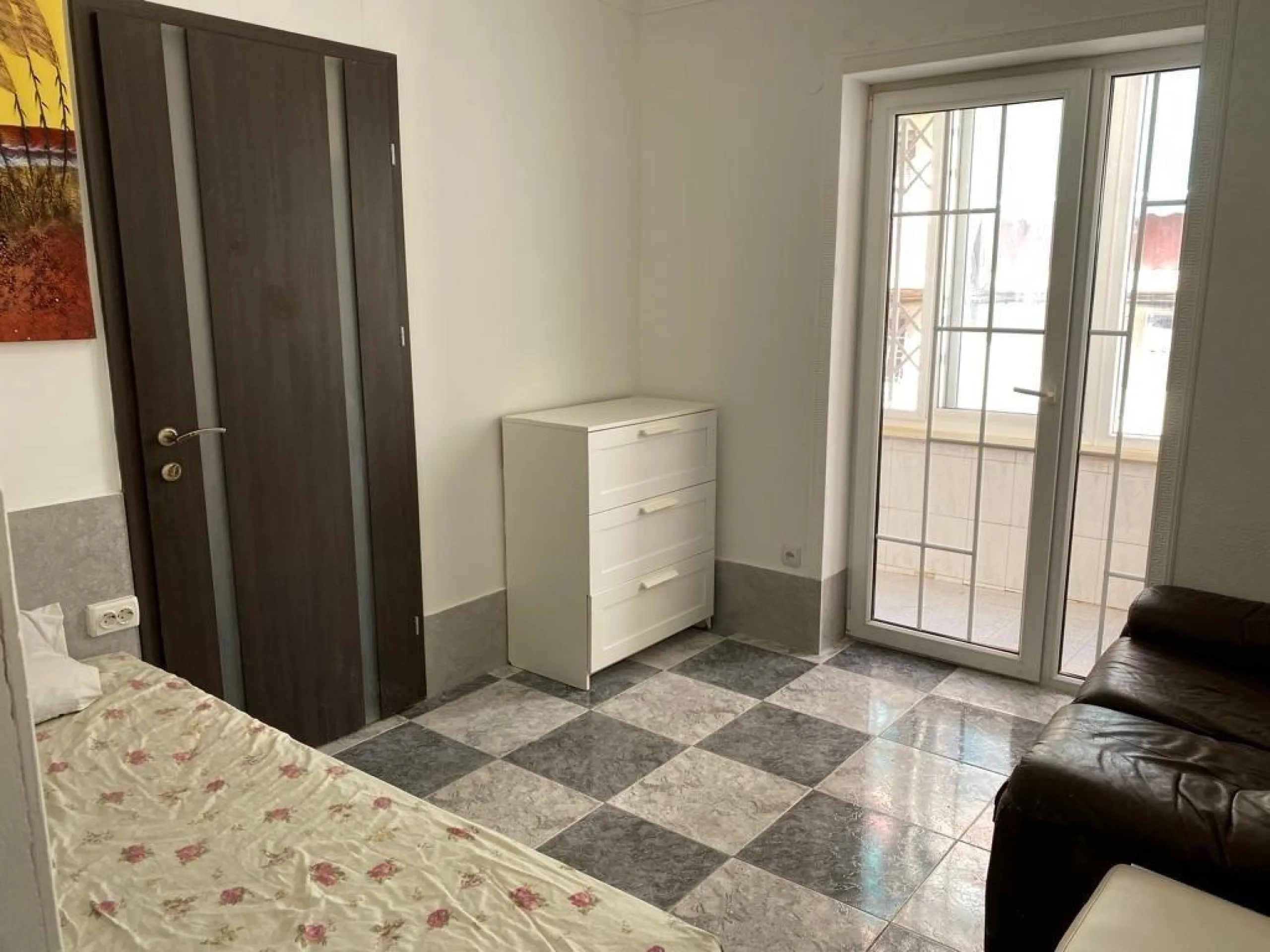 Two studios with tenants for sale