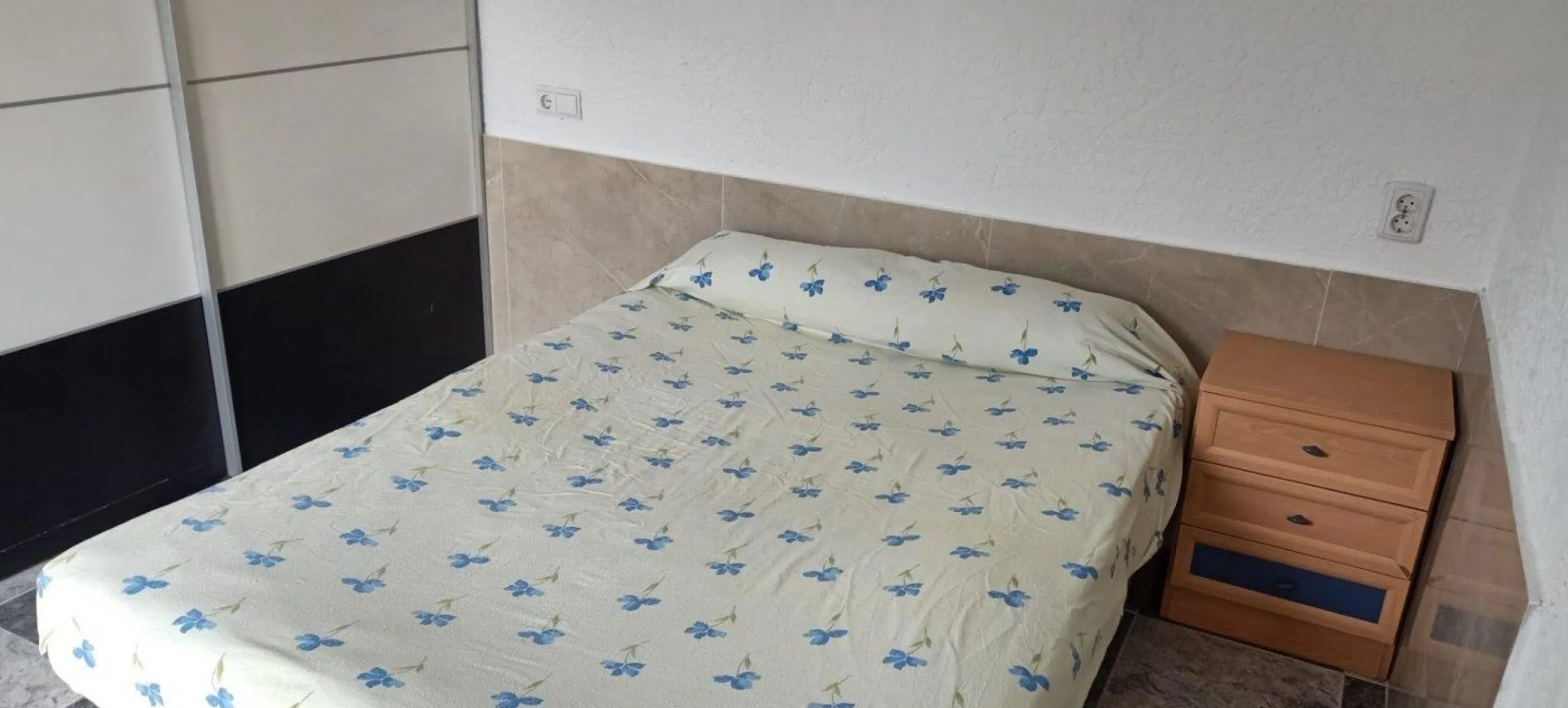 Two studios with tenants for sale