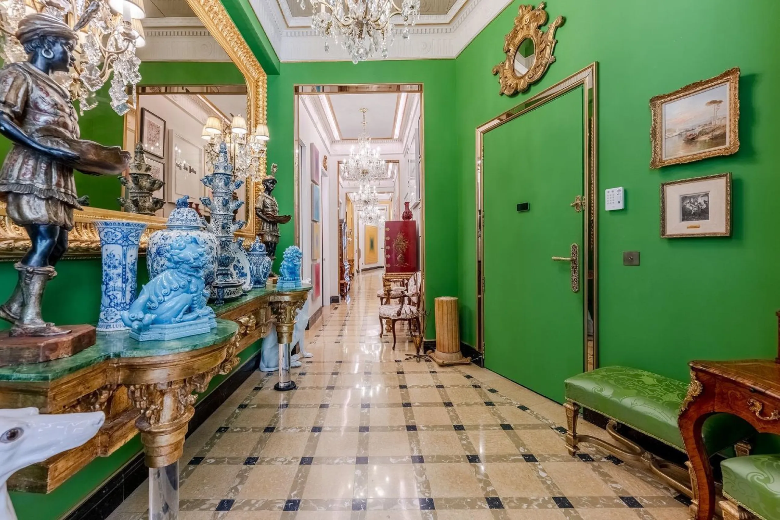 A True Work of Art: An Exclusive Designer Apartment with Outstanding Details and an Antique Collection in Sant Gervasi, Barcelona