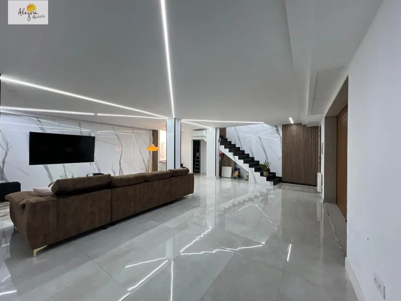 !!! PERFECTO NUEVO CHALET ADOSADO, NUEVA ZONA FAMILIAR - EL PUIG DE SANTA MARIA