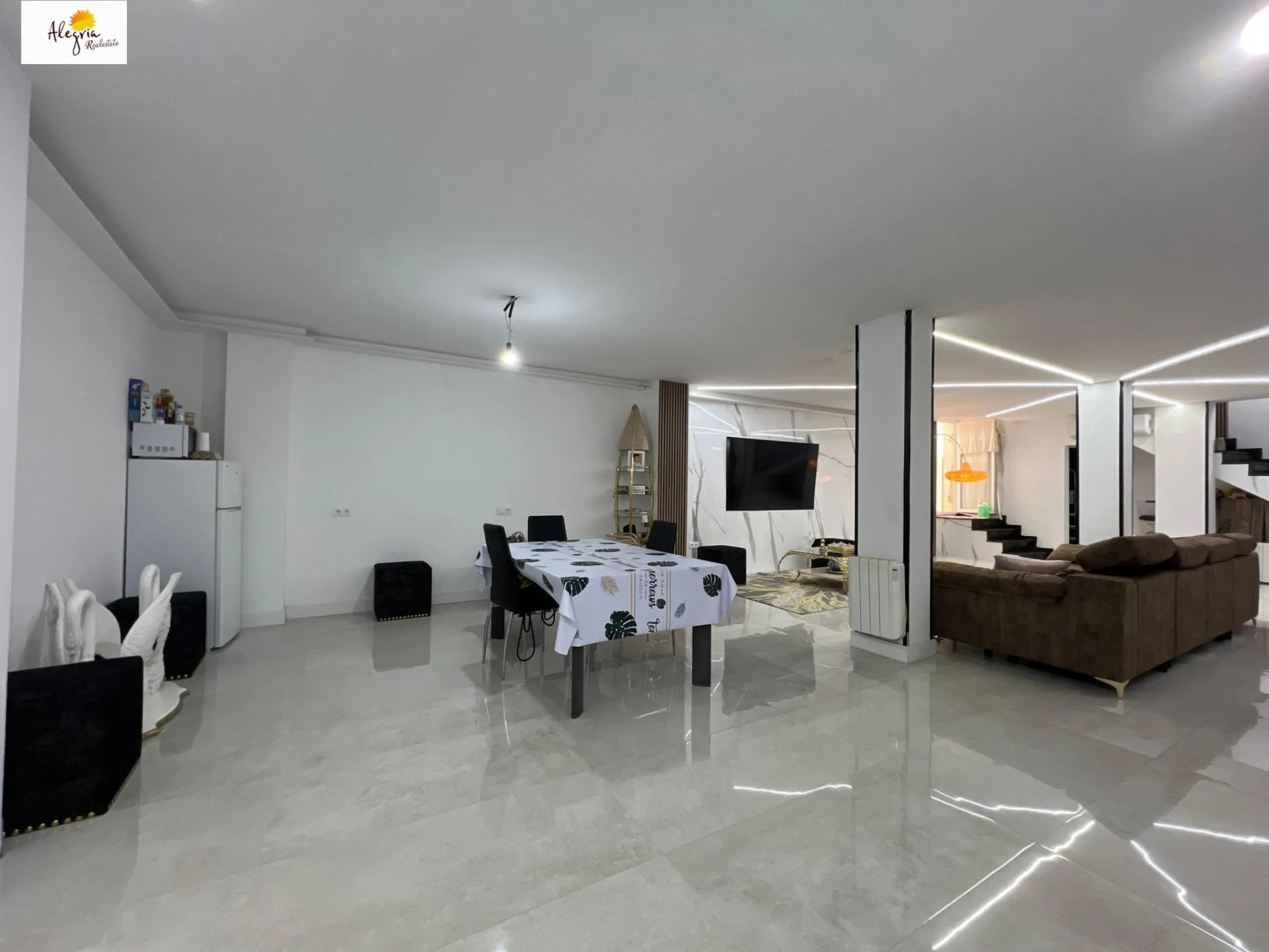 !!! PERFECTO NUEVO CHALET ADOSADO, NUEVA ZONA FAMILIAR - EL PUIG DE SANTA MARIA