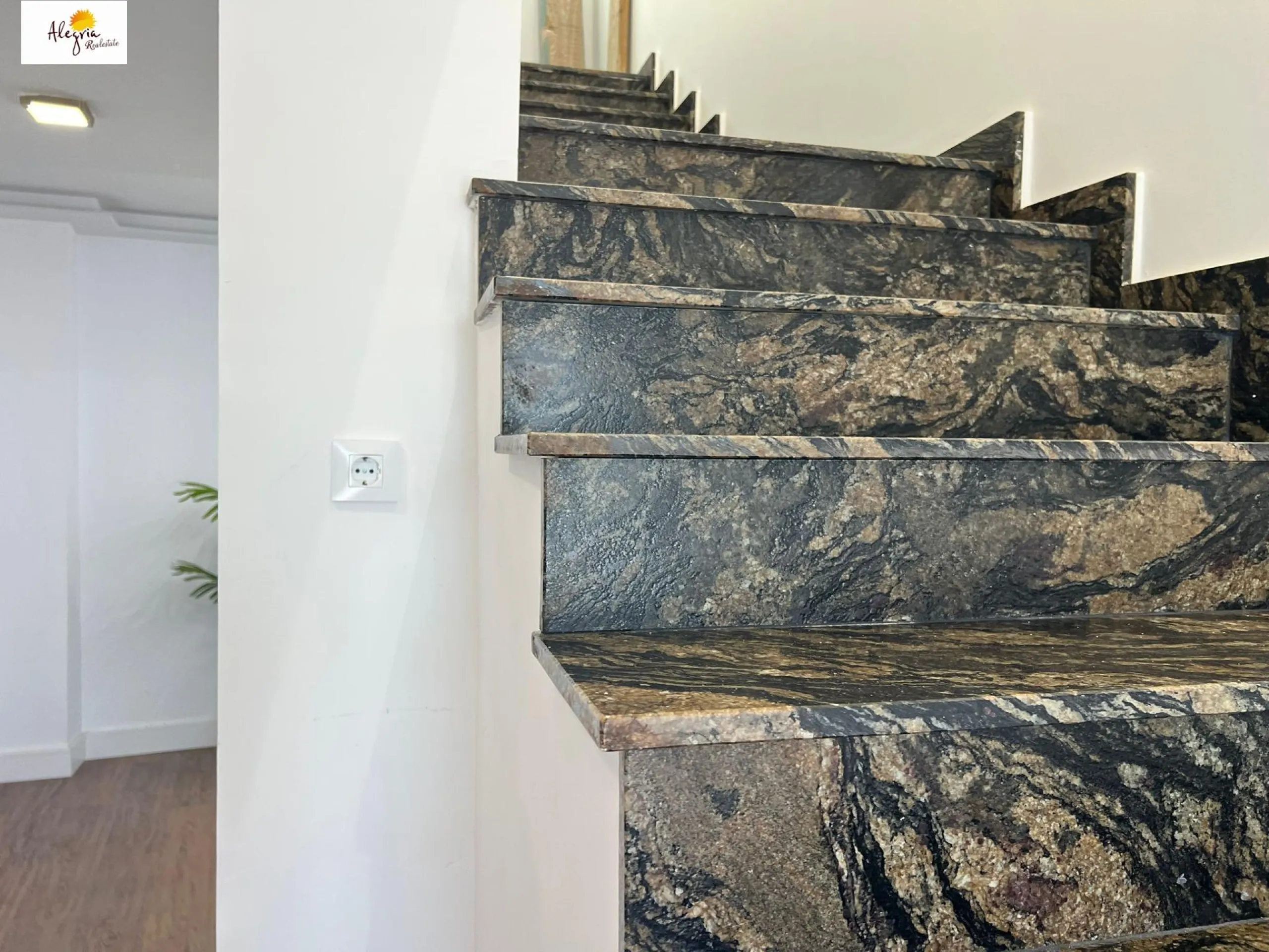 !!! PERFECTO NUEVO CHALET ADOSADO, NUEVA ZONA FAMILIAR - EL PUIG DE SANTA MARIA