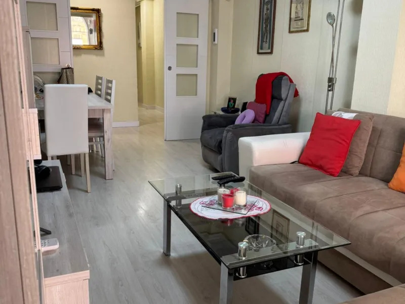 APARTAMENTO REFORMADO EN LOS LOCOS : 3 HAB, 2 BAÑOS, SOLEADO, POSIBILIDAD GARAJE