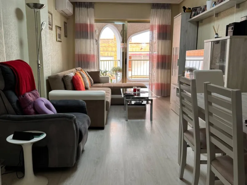 APARTAMENTO REFORMADO EN LOS LOCOS : 3 HAB, 2 BAÑOS, SOLEADO, POSIBILIDAD GARAJE