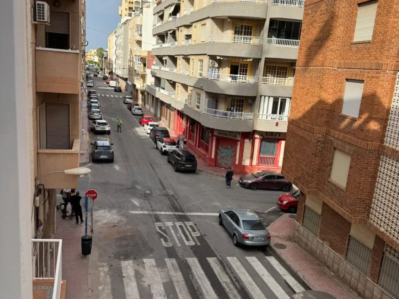 APARTAMENTO REFORMADO EN LOS LOCOS : 3 HAB, 2 BAÑOS, SOLEADO, POSIBILIDAD GARAJE