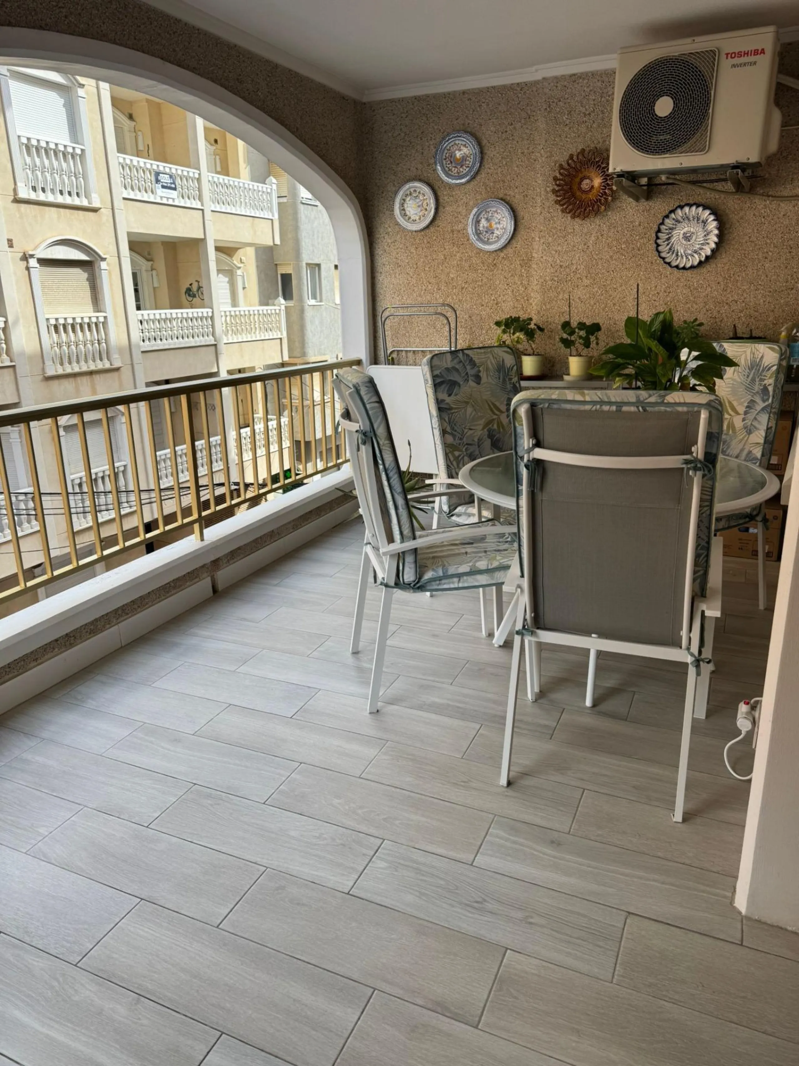 APARTAMENTO REFORMADO EN LOS LOCOS : 3 HAB, 2 BAÑOS, SOLEADO, POSIBILIDAD GARAJE