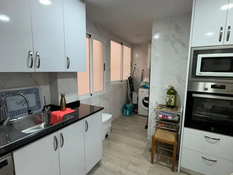 APARTAMENTO REFORMADO EN LOS LOCOS : 3 HAB, 2 BAÑOS, SOLEADO, POSIBILIDAD GARAJE