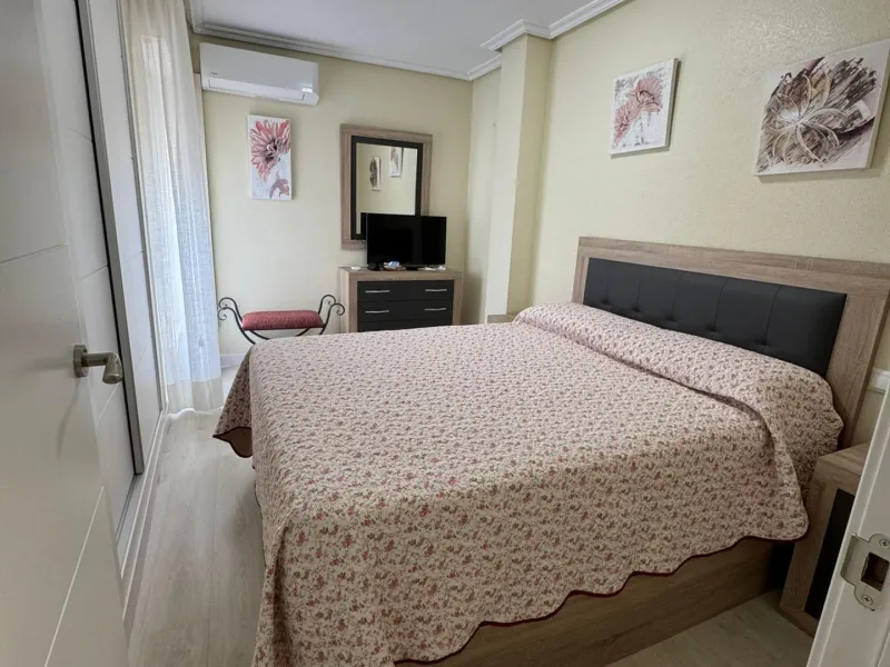 APARTAMENTO REFORMADO EN LOS LOCOS : 3 HAB, 2 BAÑOS, SOLEADO, POSIBILIDAD GARAJE