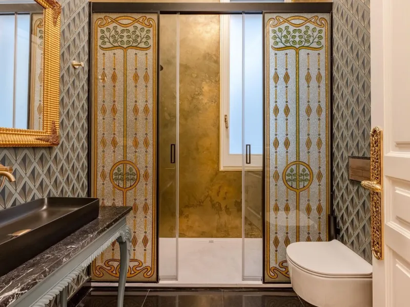 A True Work of Art: An Exclusive Designer Apartment with Outstanding Details and an Antique Collection in Sant Gervasi, Barcelona