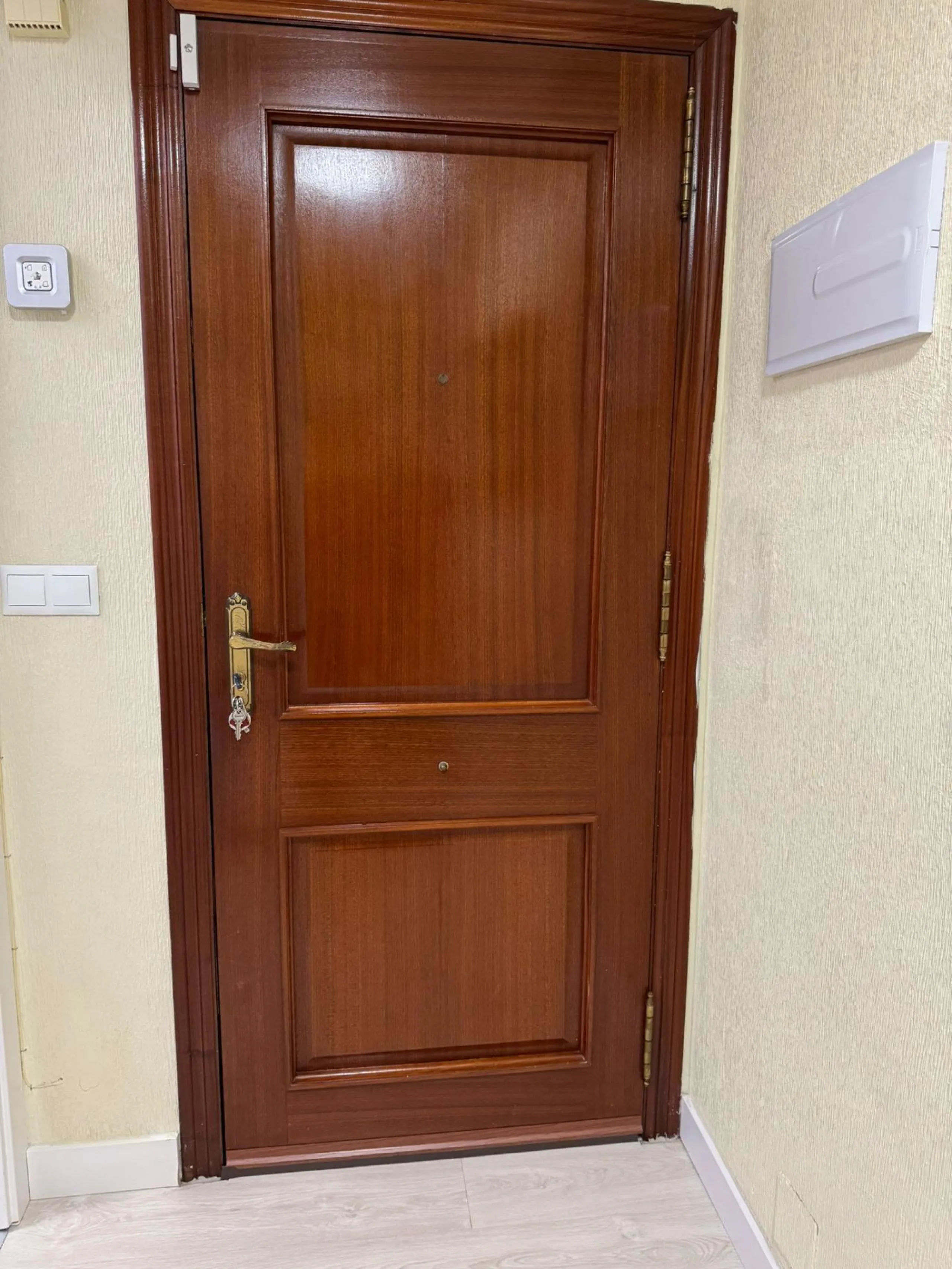 APARTAMENTO REFORMADO EN LOS LOCOS : 3 HAB, 2 BAÑOS, SOLEADO, POSIBILIDAD GARAJE