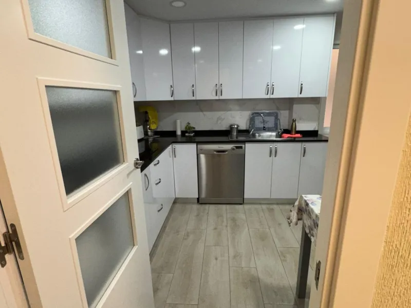 APARTAMENTO REFORMADO EN LOS LOCOS : 3 HAB, 2 BAÑOS, SOLEADO, POSIBILIDAD GARAJE