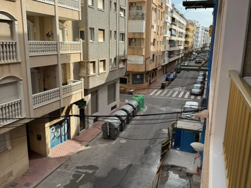 APARTAMENTO REFORMADO EN LOS LOCOS : 3 HAB, 2 BAÑOS, SOLEADO, POSIBILIDAD GARAJE