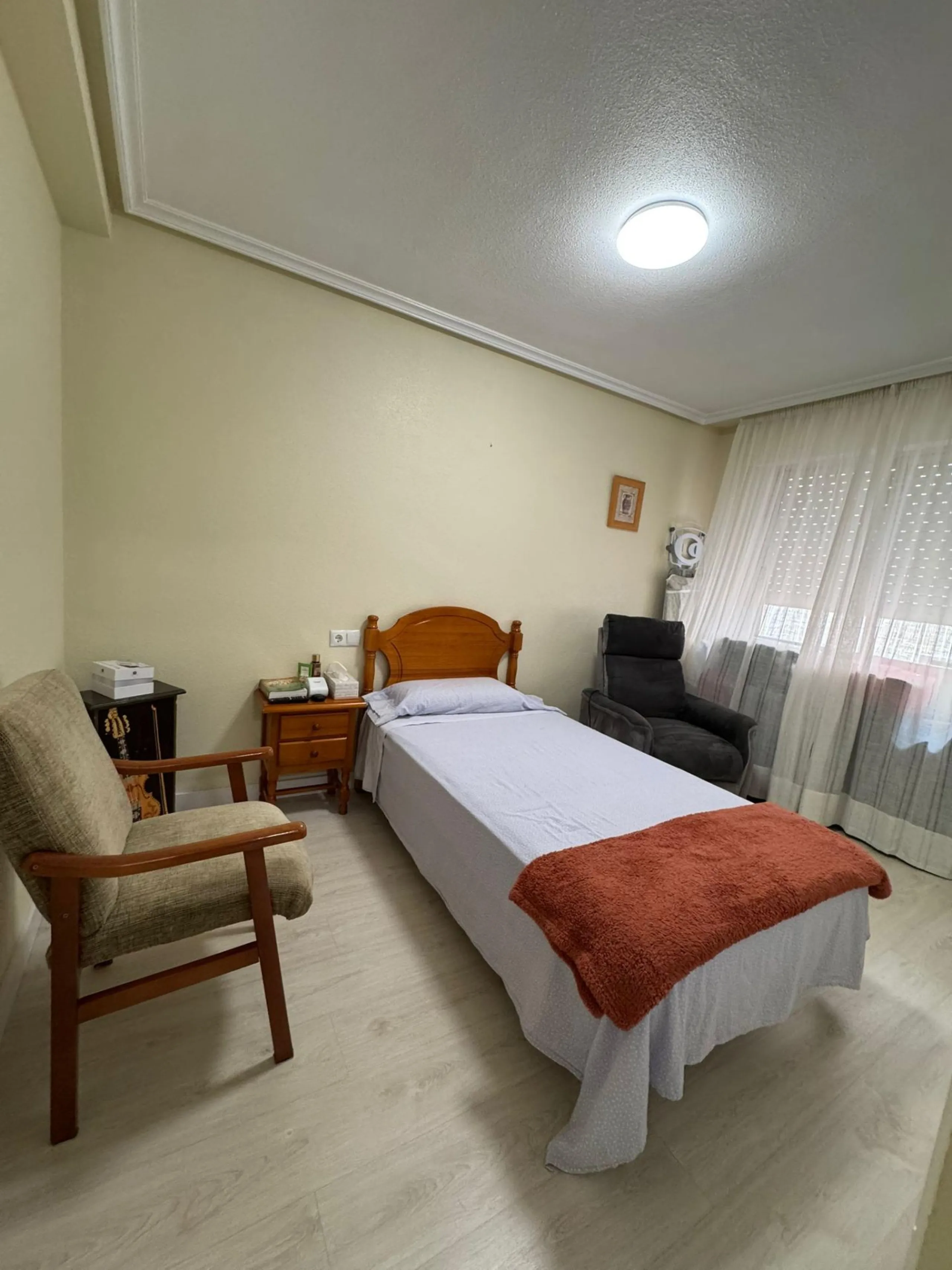 APARTAMENTO REFORMADO EN LOS LOCOS : 3 HAB, 2 BAÑOS, SOLEADO, POSIBILIDAD GARAJE