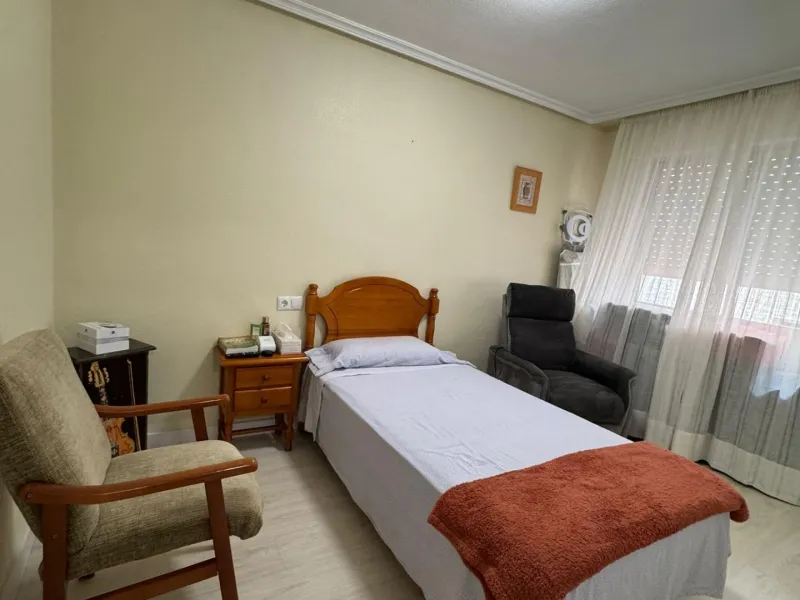 APARTAMENTO REFORMADO EN LOS LOCOS : 3 HAB, 2 BAÑOS, SOLEADO, POSIBILIDAD GARAJE