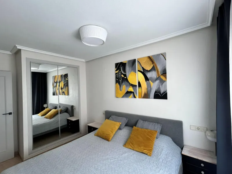 APARTAMENTO EN TORREVIEJA CENTRO : 2 HAB, 1 BAÑO, PISCINA