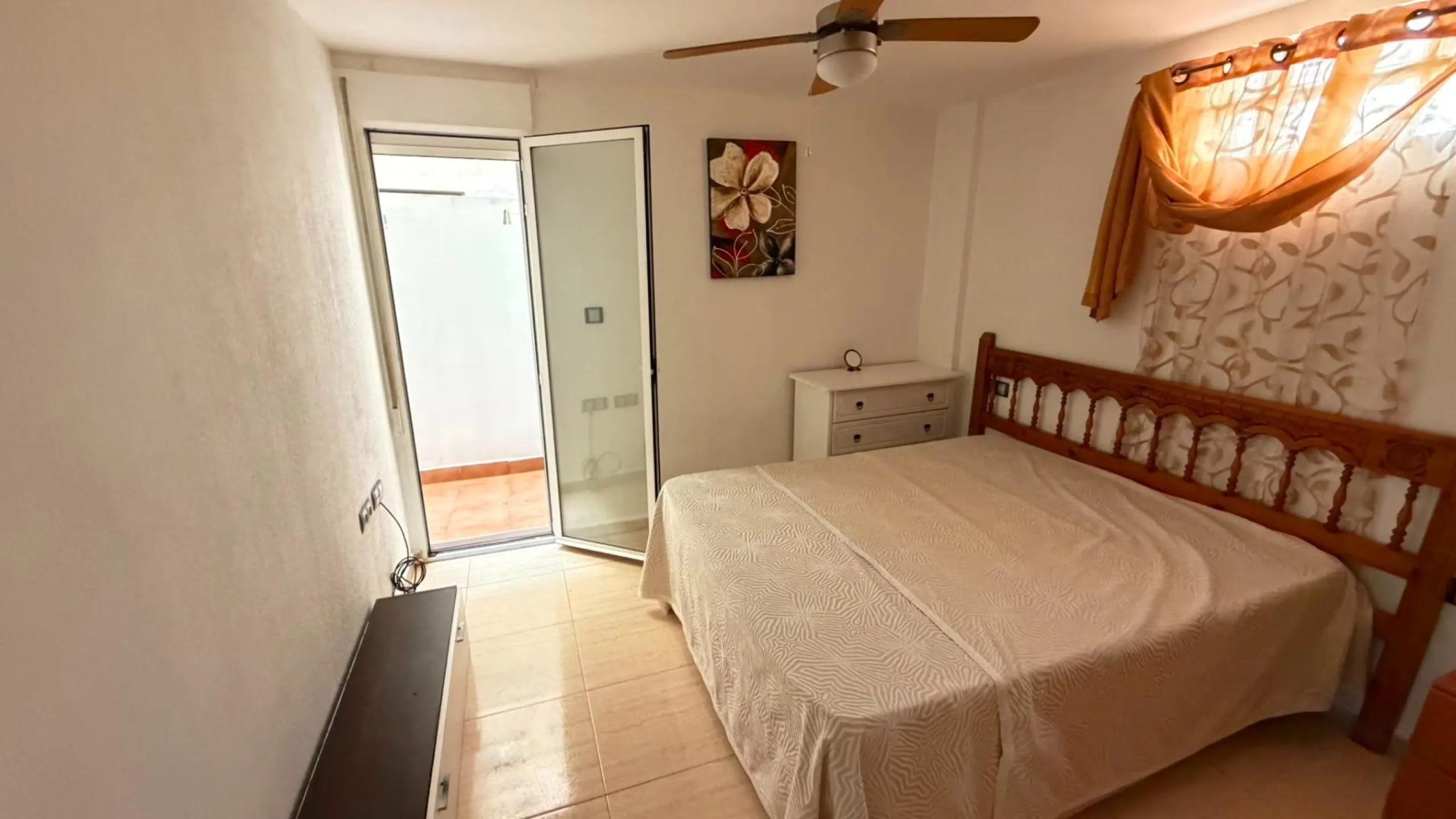 APARTAMENTO DE 72M2. 2 DORMITORIOS 1 BAÑO. LISTO PARA ENTRAR A VIVIR
