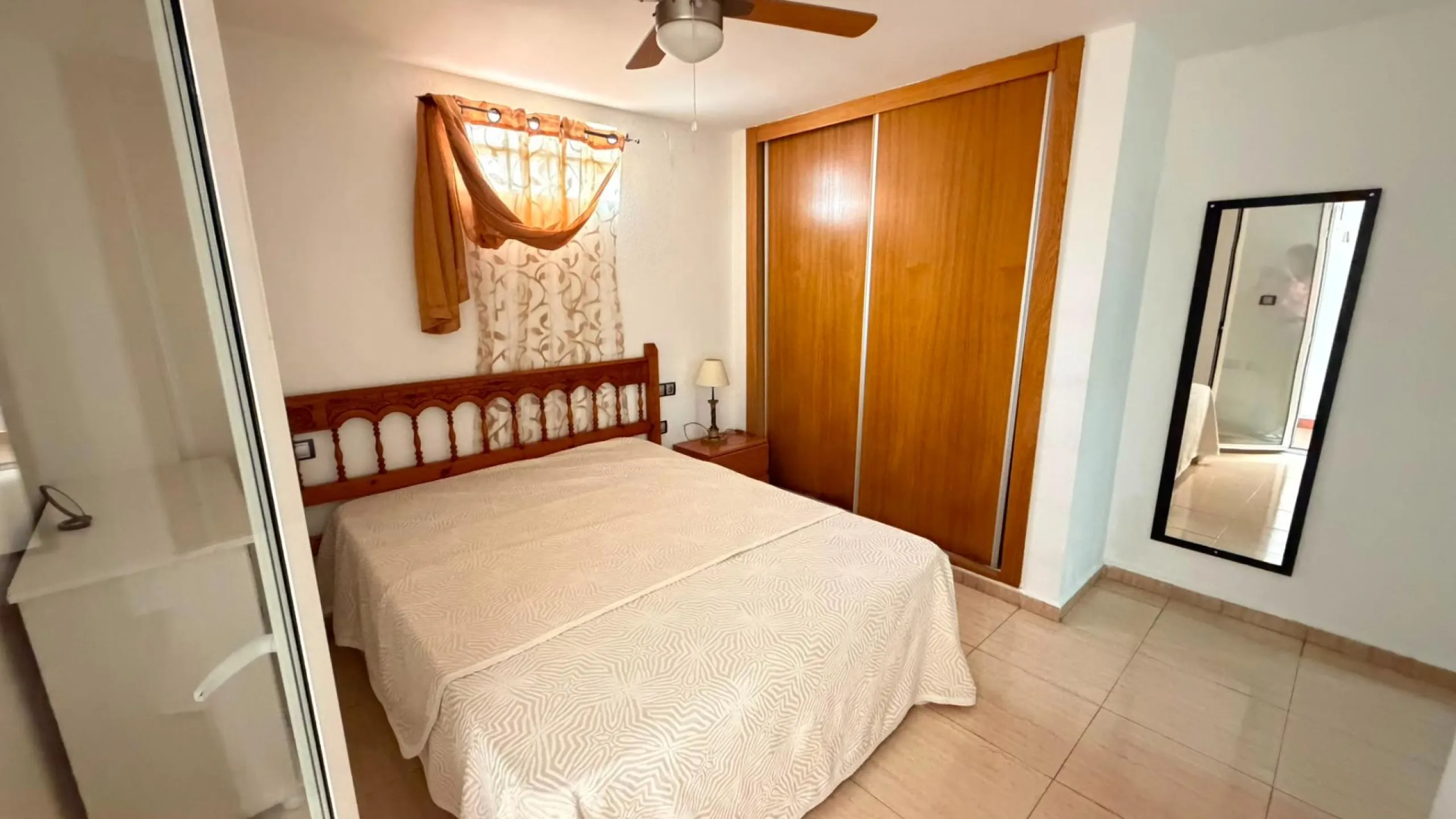 APARTAMENTO DE 72M2. 2 DORMITORIOS 1 BAÑO. LISTO PARA ENTRAR A VIVIR