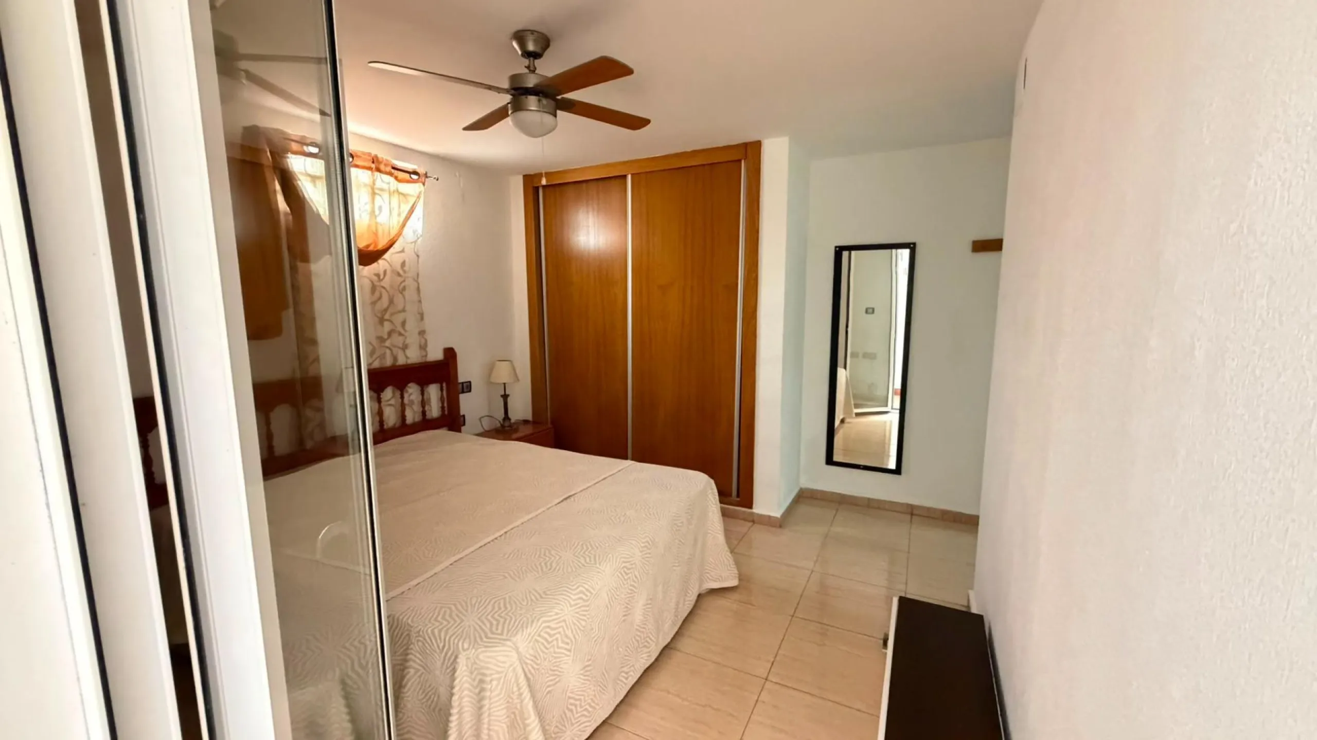 APARTAMENTO DE 72M2. 2 DORMITORIOS 1 BAÑO. LISTO PARA ENTRAR A VIVIR