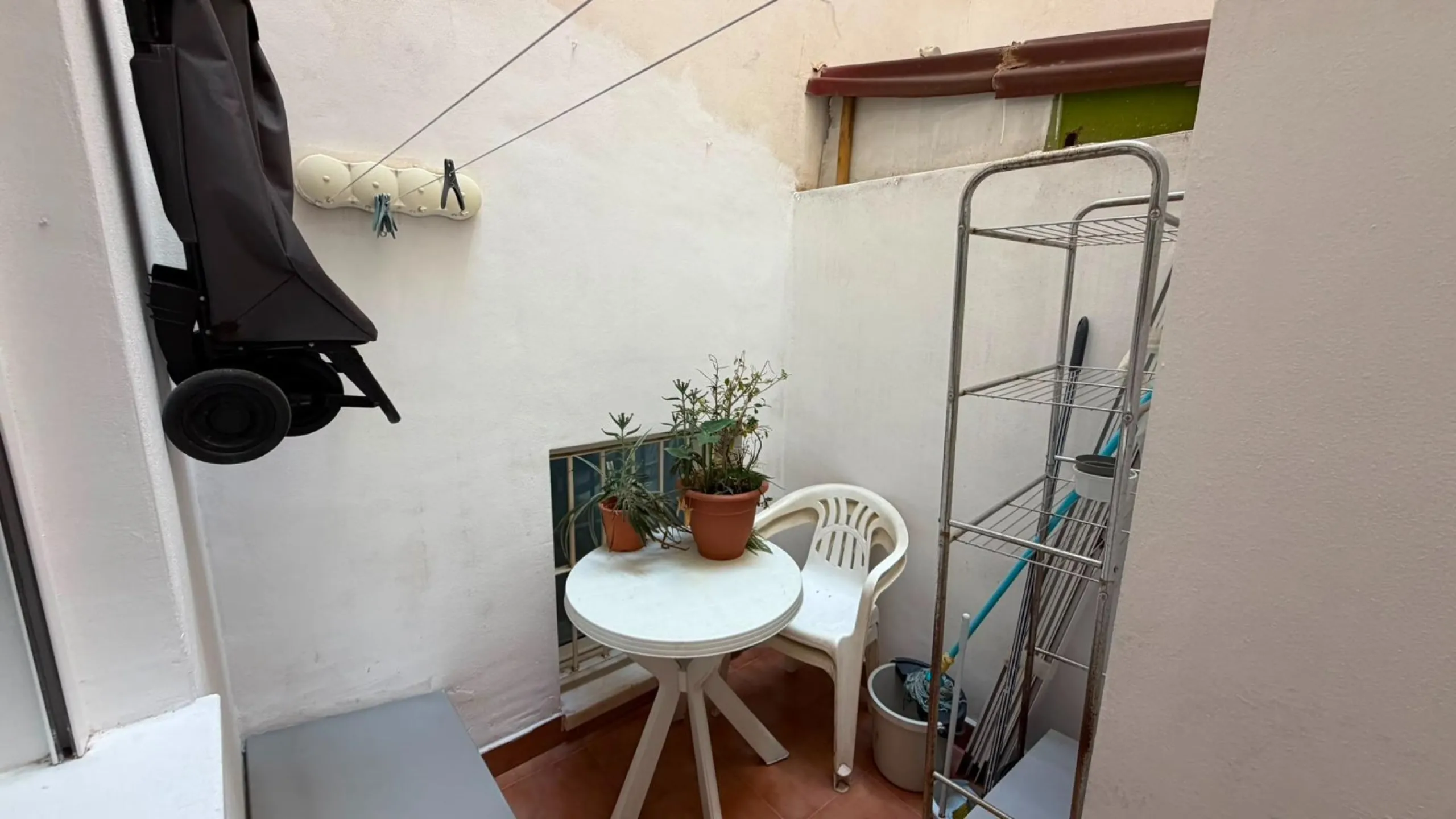 APARTAMENTO DE 72M2. 2 DORMITORIOS 1 BAÑO. LISTO PARA ENTRAR A VIVIR