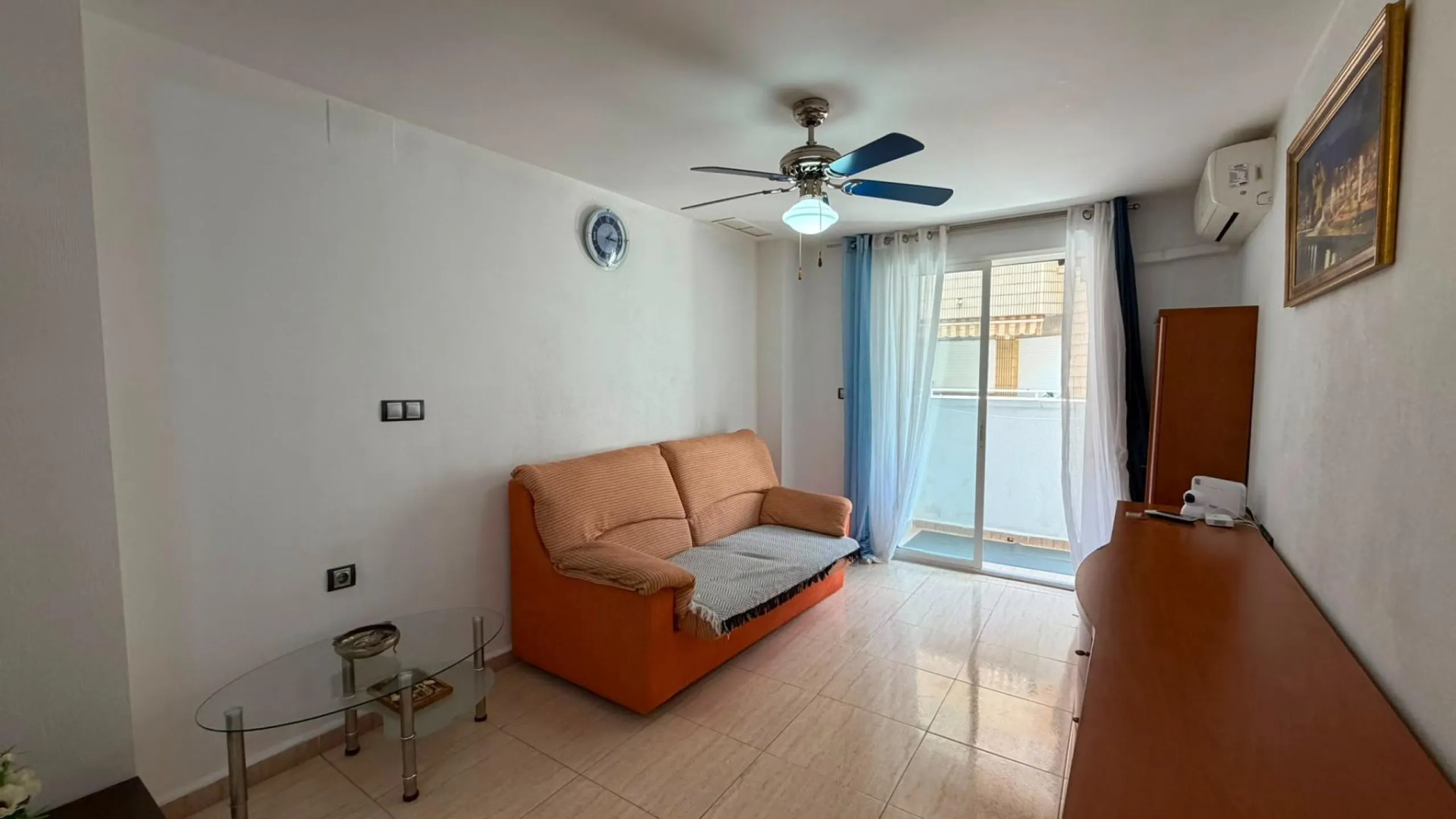 APARTAMENTO DE 72M2. 2 DORMITORIOS 1 BAÑO. LISTO PARA ENTRAR A VIVIR