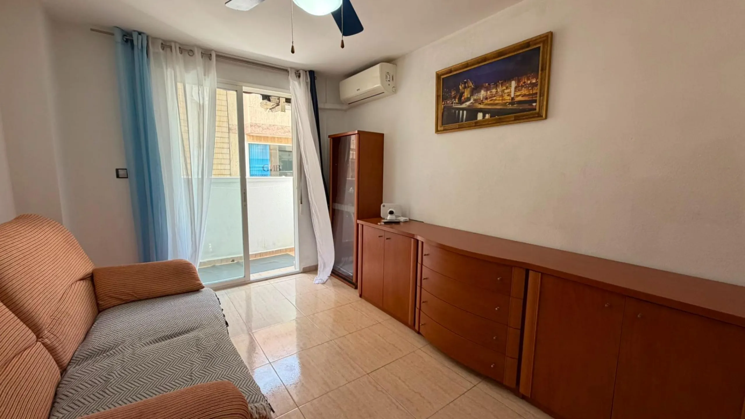 APARTAMENTO DE 72M2. 2 DORMITORIOS 1 BAÑO. LISTO PARA ENTRAR A VIVIR