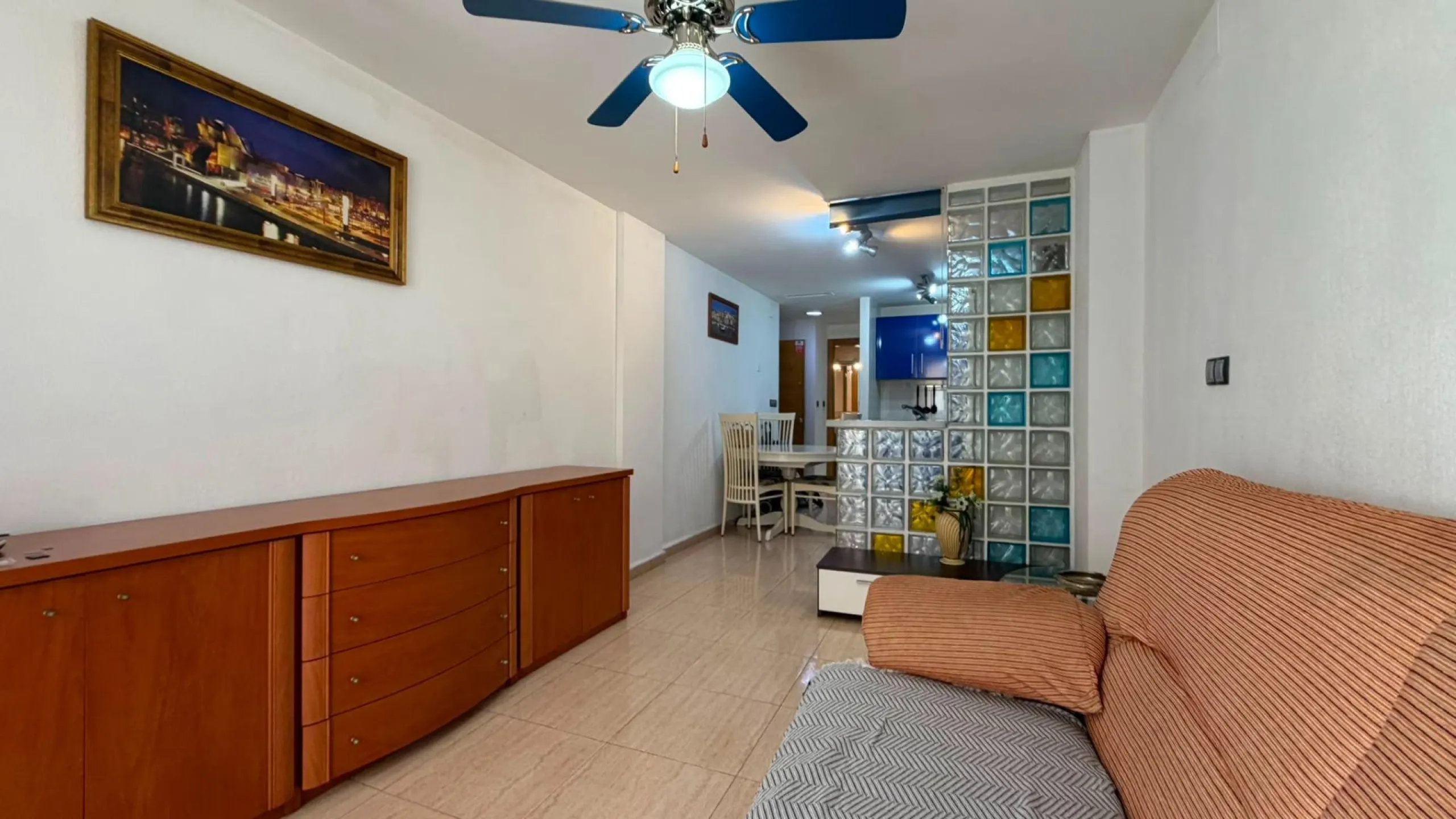 APARTAMENTO DE 72M2. 2 DORMITORIOS 1 BAÑO. LISTO PARA ENTRAR A VIVIR