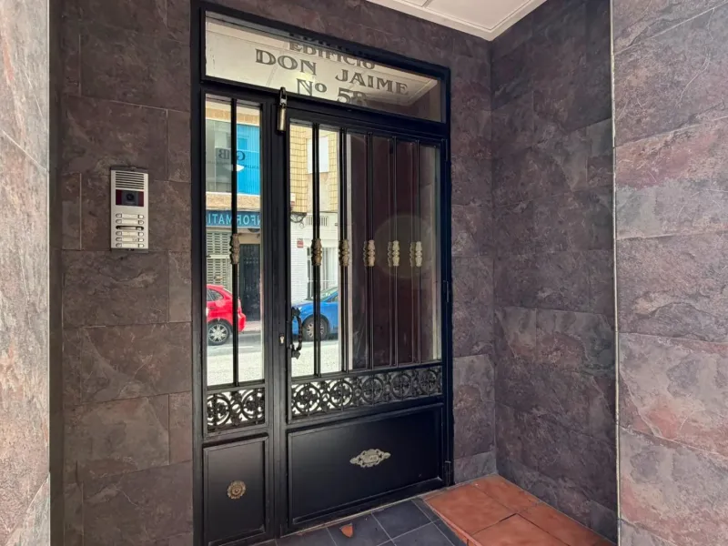 APARTAMENTO DE 72M2. 2 DORMITORIOS 1 BAÑO. LISTO PARA ENTRAR A VIVIR