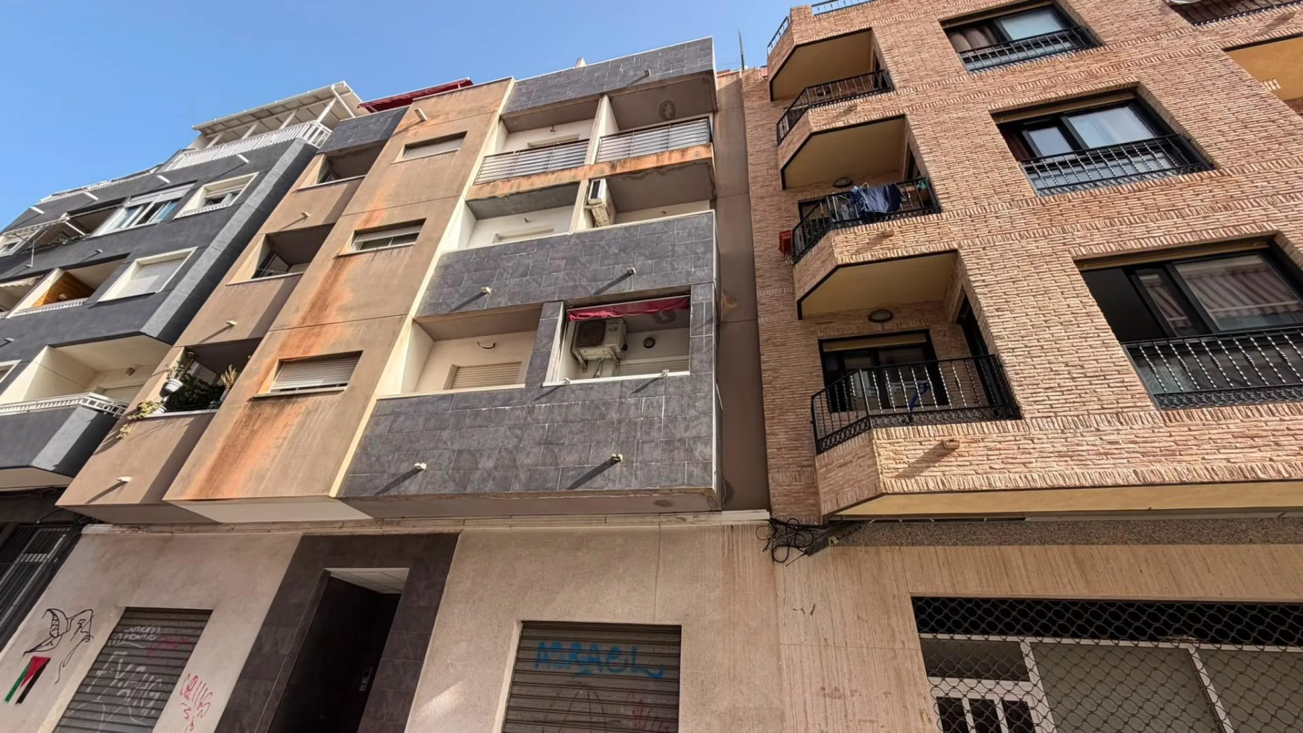 APARTAMENTO DE 72M2. 2 DORMITORIOS 1 BAÑO. LISTO PARA ENTRAR A VIVIR
