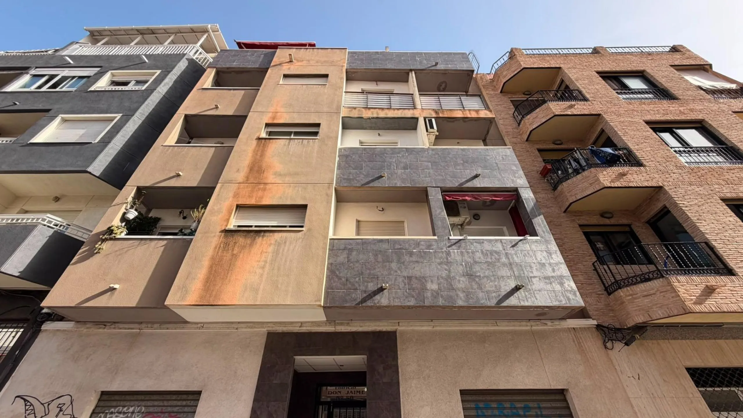 APARTAMENTO DE 72M2. 2 DORMITORIOS 1 BAÑO. LISTO PARA ENTRAR A VIVIR