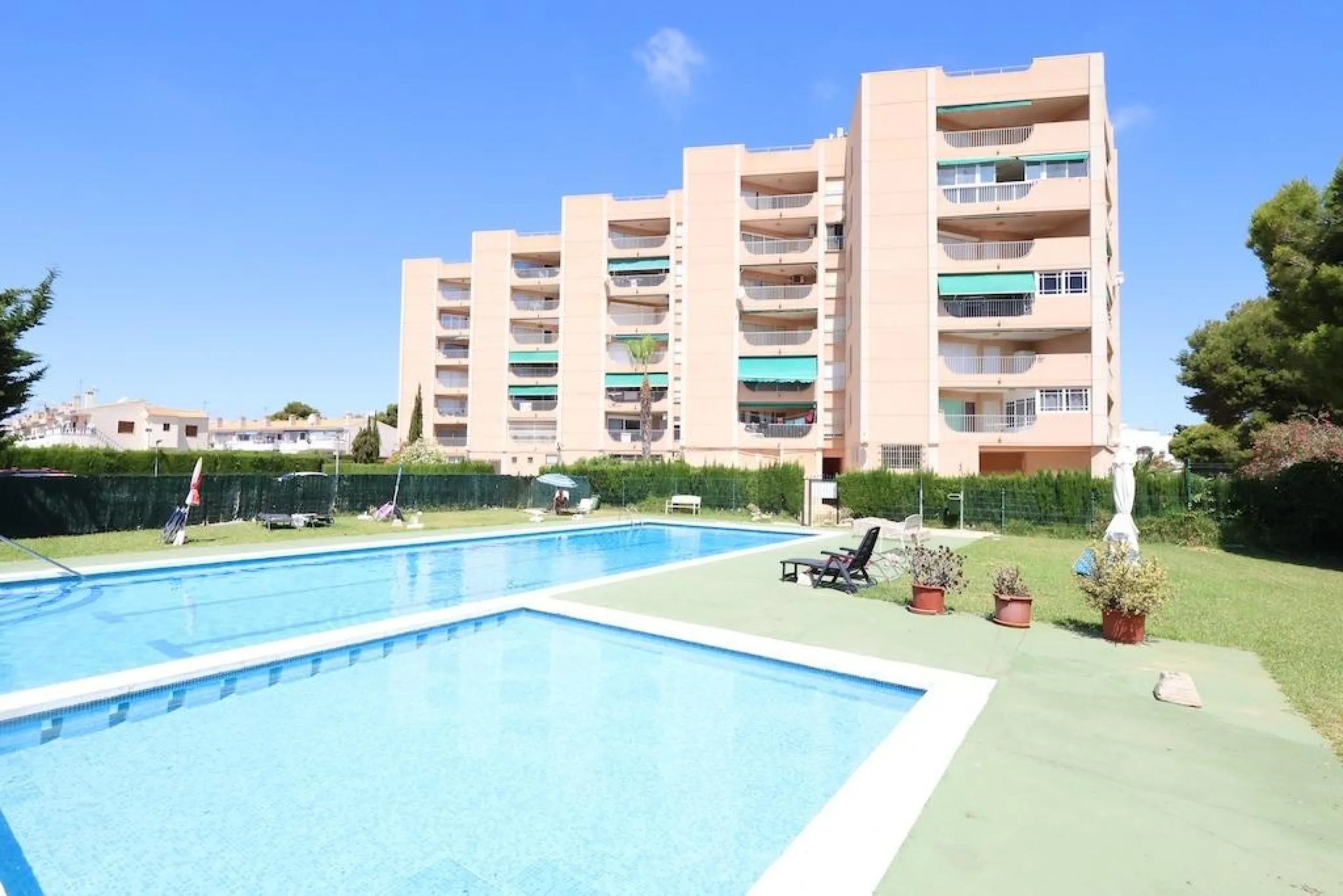 La Zenia apartamento en el lado del mar