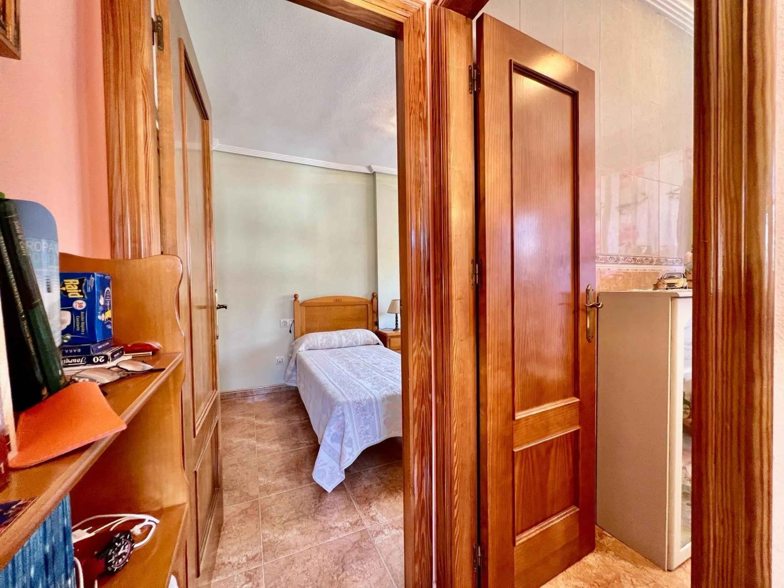 SUN ALL YEAR ROUND! UPPER FLOOR BUNGALOW WITH PRIVATE SOLARIUM OF 20m2 + GARDEN OF 50m2 + POOL