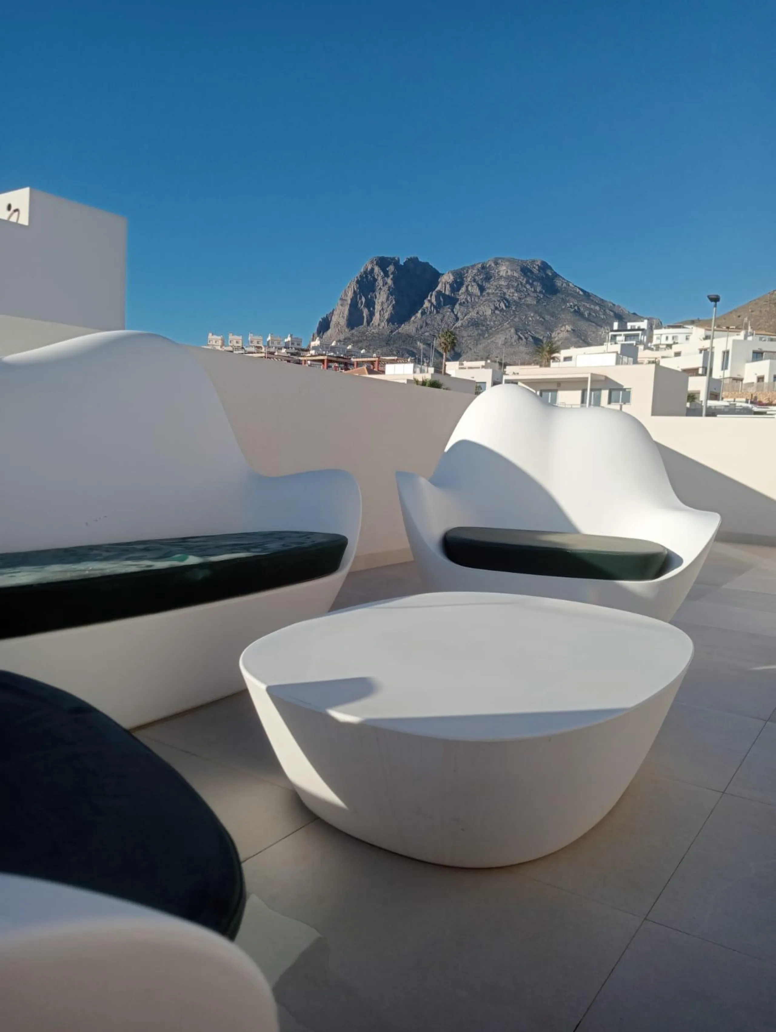 No waiting: your villa in Finestrat is already built ✨